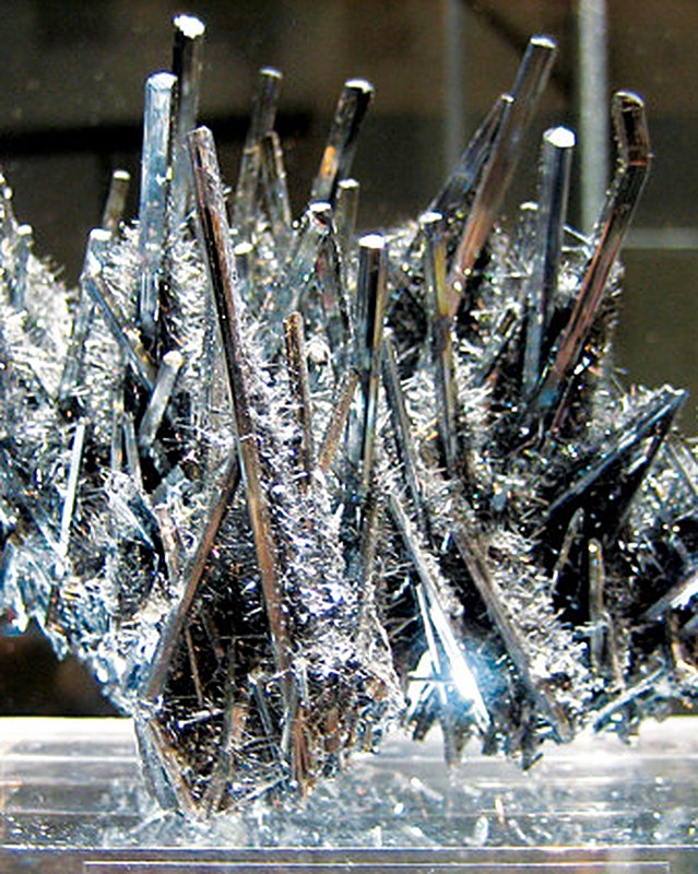 Antimony crystal cluster